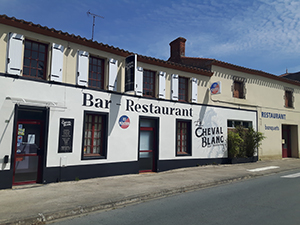 le Cheval Blanc - Restaurant - Bournezeau