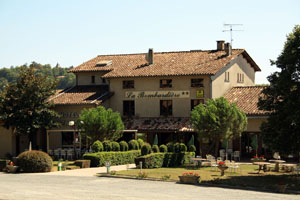 Logis Hôtel et Restaurant La Bombardière - Hôtel - Cuq-Toulza