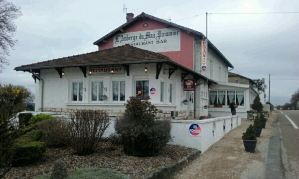 AUBERGE DU MAS POMMIER AUBERGE DU MAS POMMIER