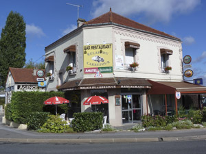 le Relais du Carrefour - Restaurant - La Chapelle-en-Serval